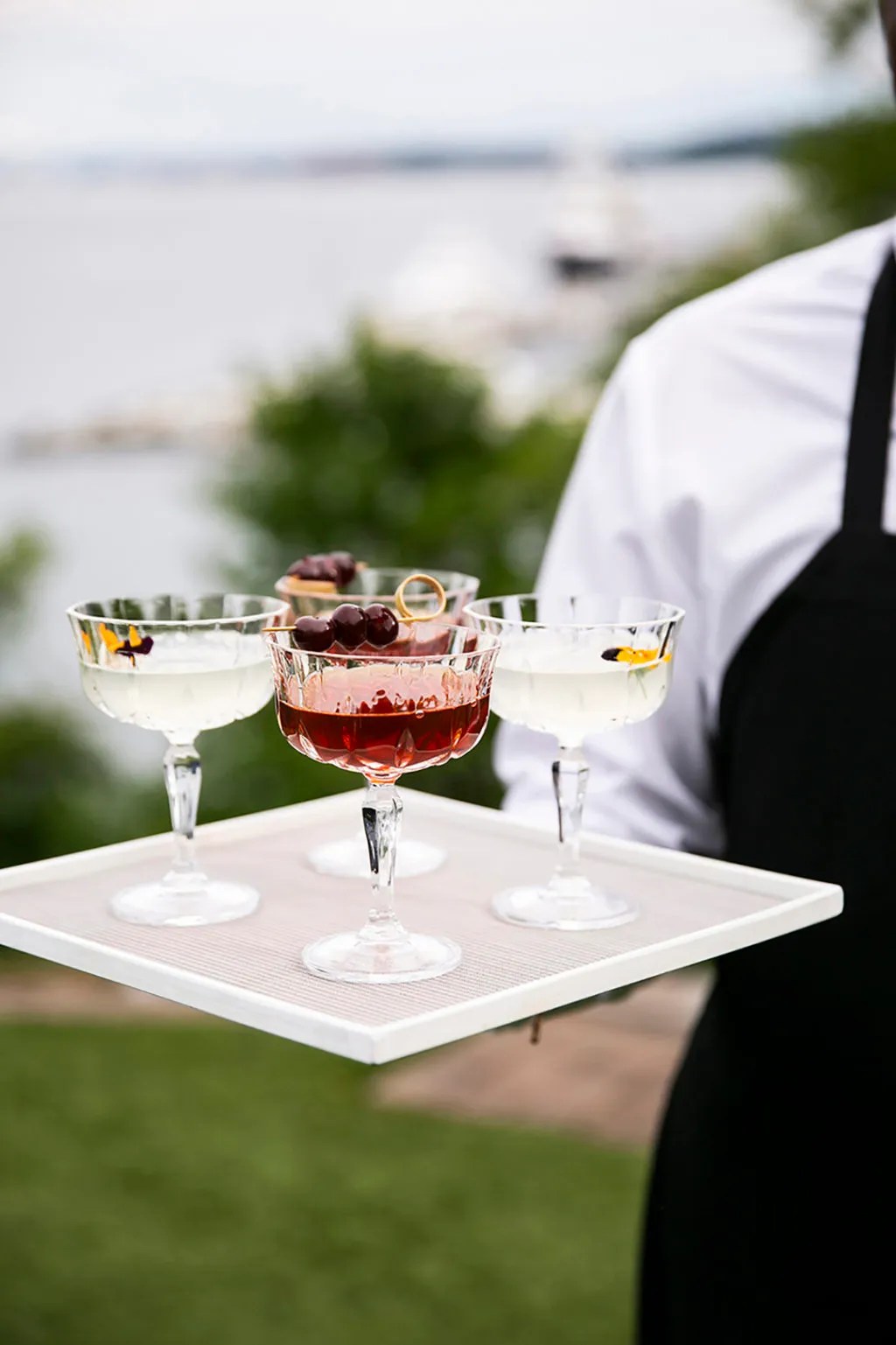 should you tip your wedding suppliers